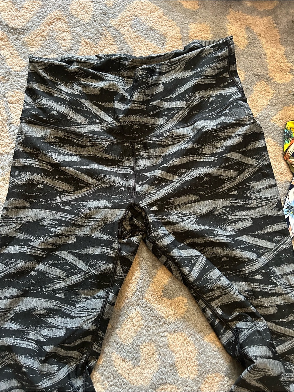 The North Face Black & Gray Patterned Leggings